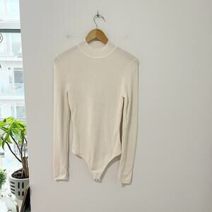 Abercrombie & Fitch White Ribbed Knit Cutout Bodysuit Size Medium